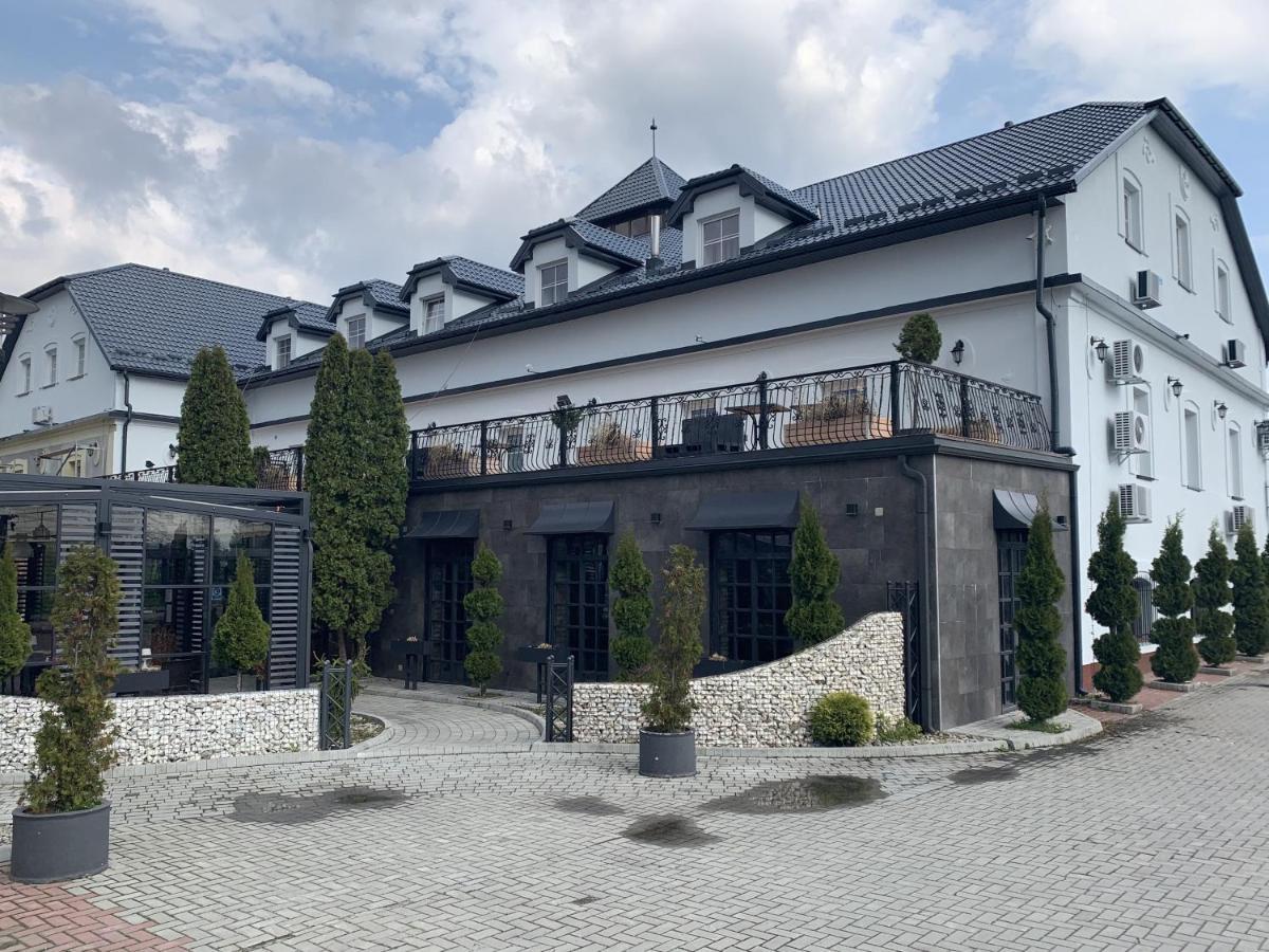 Hotel Kameleon Тарнобжег Экстерьер фото