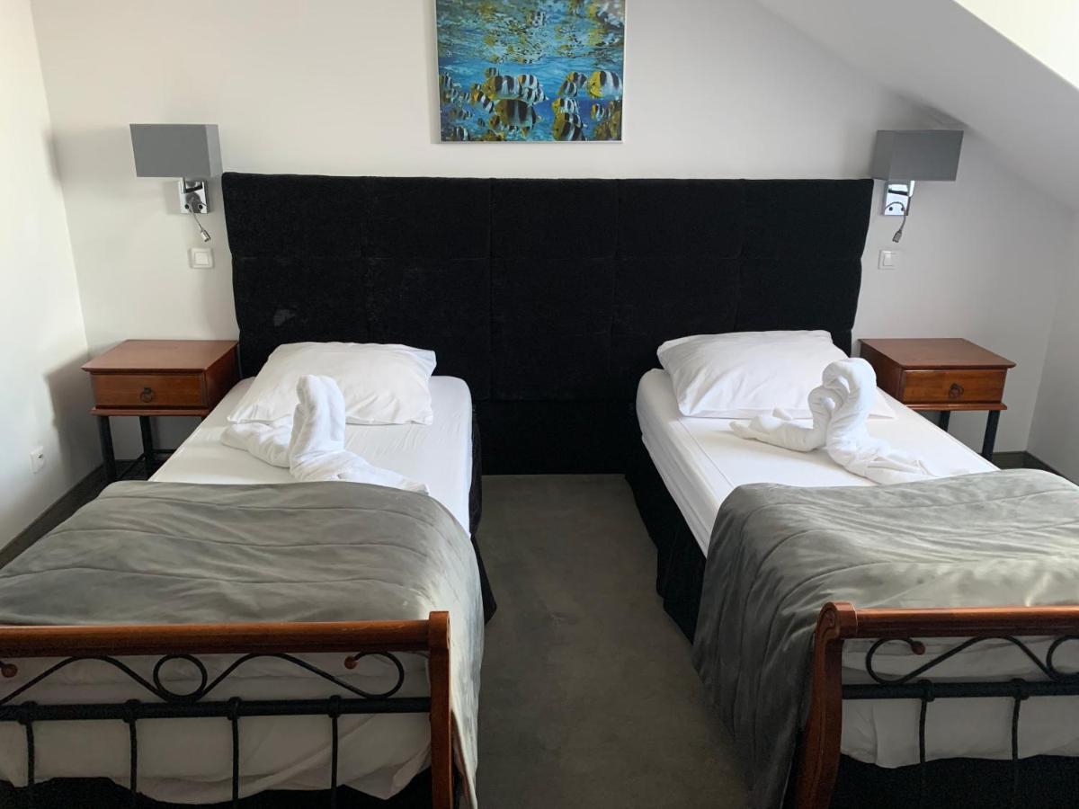 Hotel Kameleon Тарнобжег Экстерьер фото